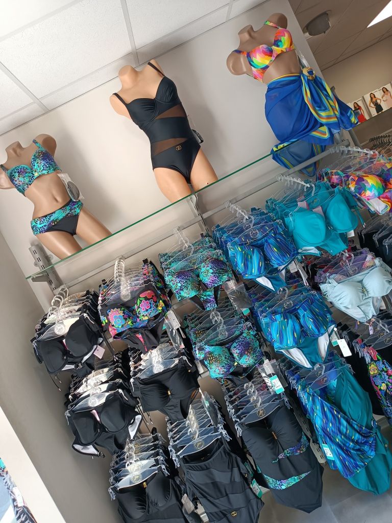 Kolekcja plażowa w sklepach Bielizna, Brafitting - BodyExpert